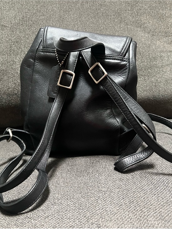 EXCELLENT CONDITION Coach Black Leather Drawstring DayPack Backpack - Authentic! main image 12